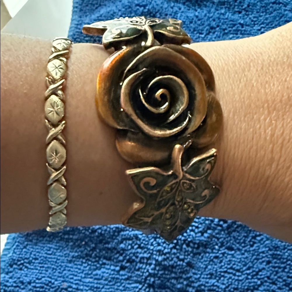 Elegant Rose and Leaf Bracelet